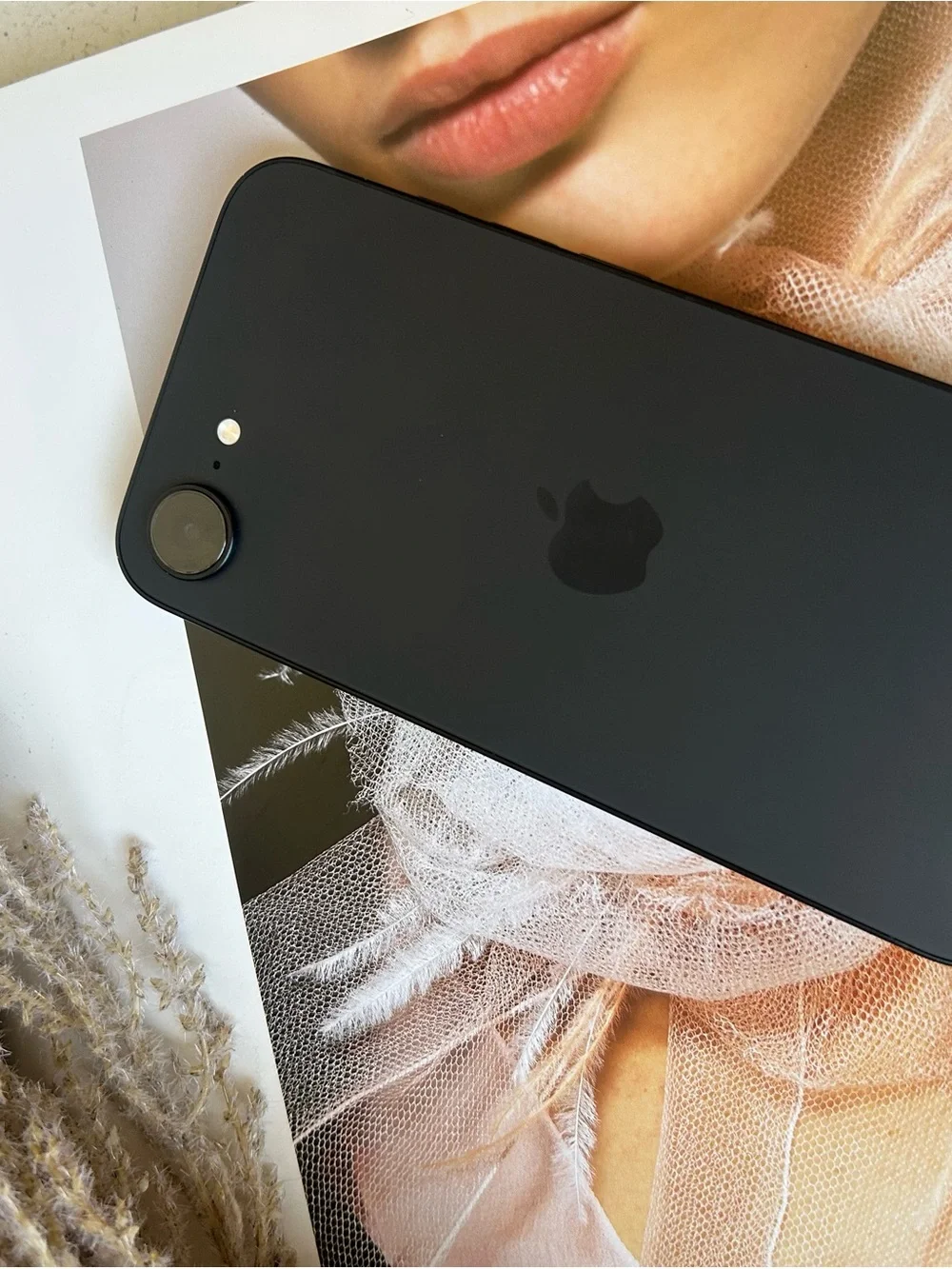 Apple like new